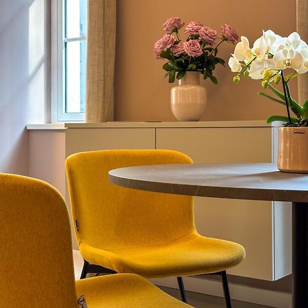 Teatro Romano Exclusive Suites Триест Екстериор снимка