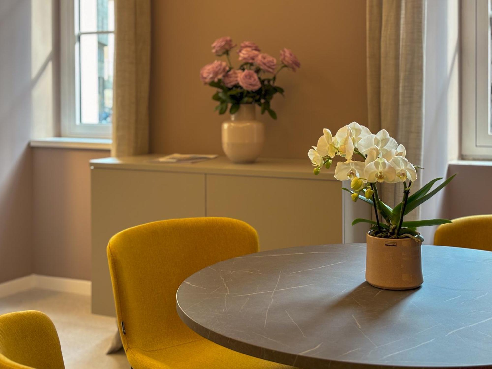 Teatro Romano Exclusive Suites Триест Екстериор снимка